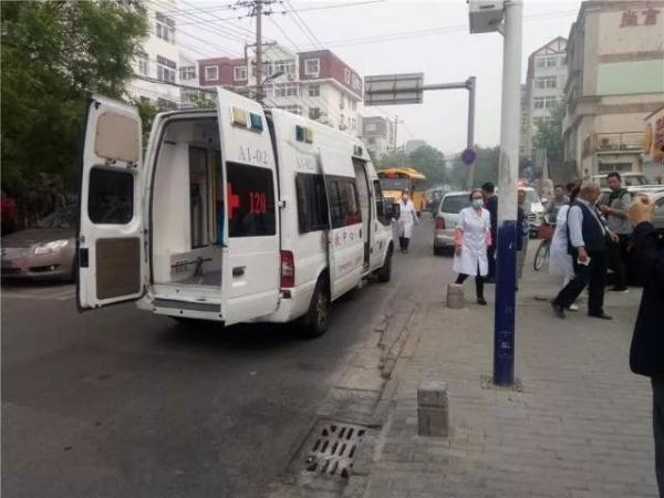 突發(fā)！青島一居民樓發(fā)生爆燃！已造1人死亡，7人受傷！3公里外有震感…